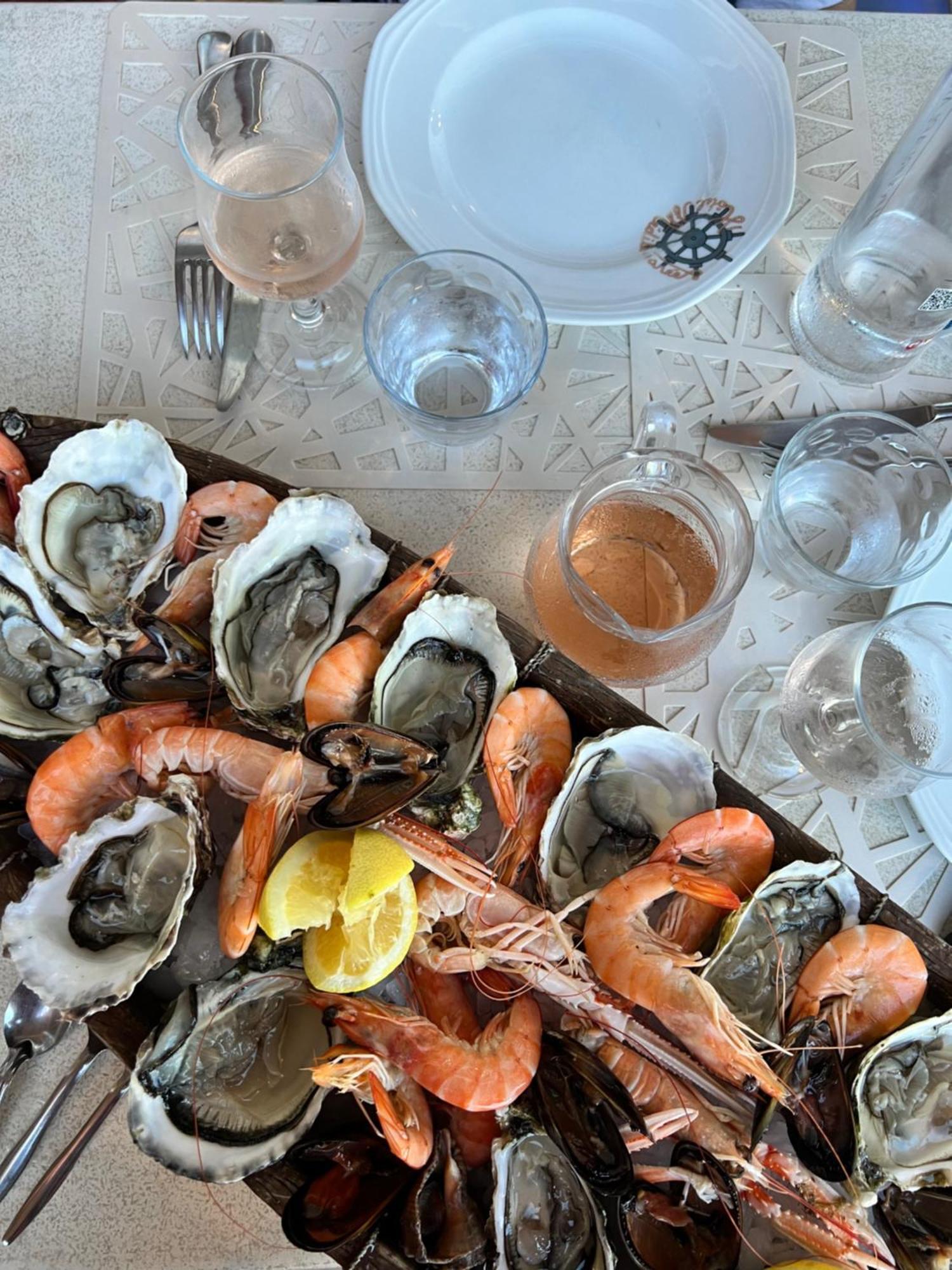 Logis Hotel & Restaurant Mediterranee بورت-لا-نوفيل المظهر الخارجي الصورة