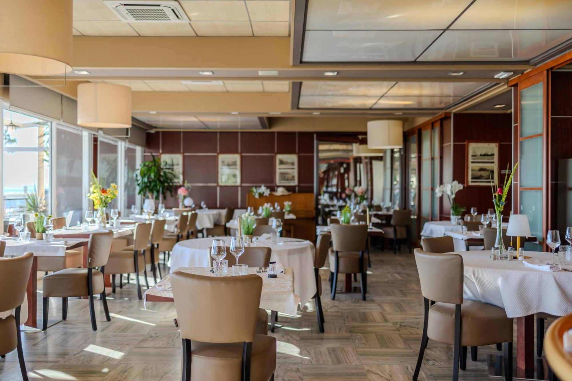 Logis Hotel & Restaurant Mediterranee بورت-لا-نوفيل المظهر الخارجي الصورة