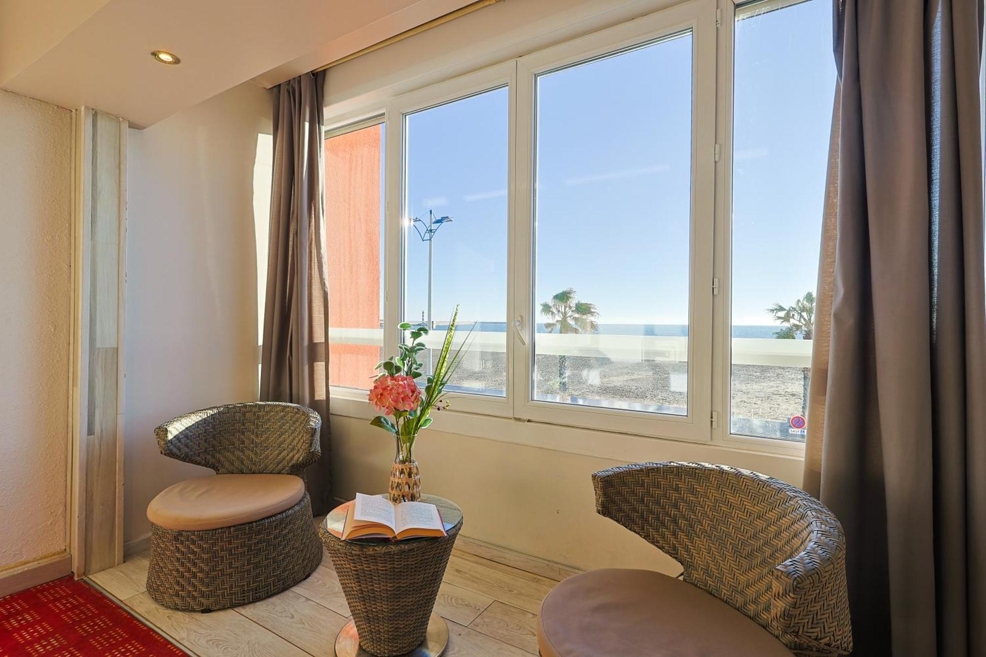Logis Hotel & Restaurant Mediterranee بورت-لا-نوفيل المظهر الخارجي الصورة